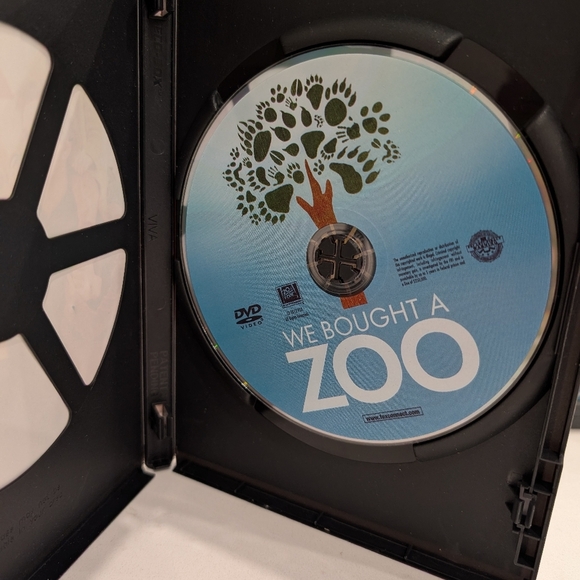 We Bought a Zoo DVD - Picture 3 of 3
